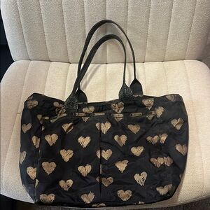 Black Heart Pattern Tote Bag